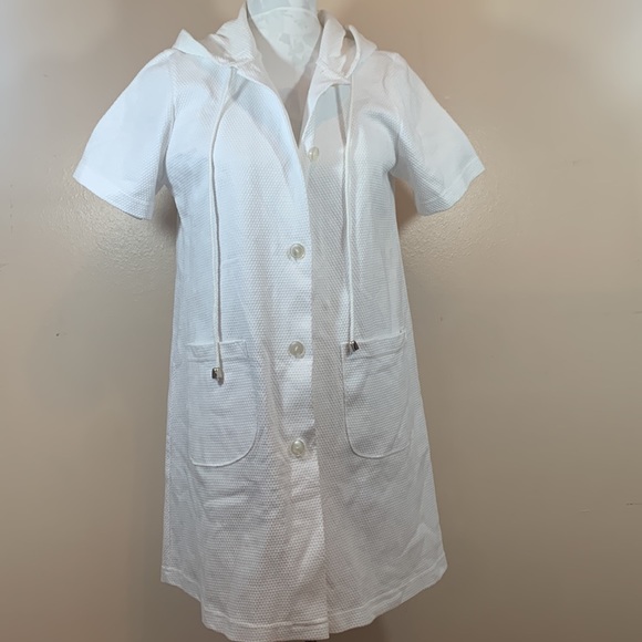 Jordan Taylor Beach White Hooded Cotton Blend Button Down Short Sleeve Coverup - Picture 3 of 11